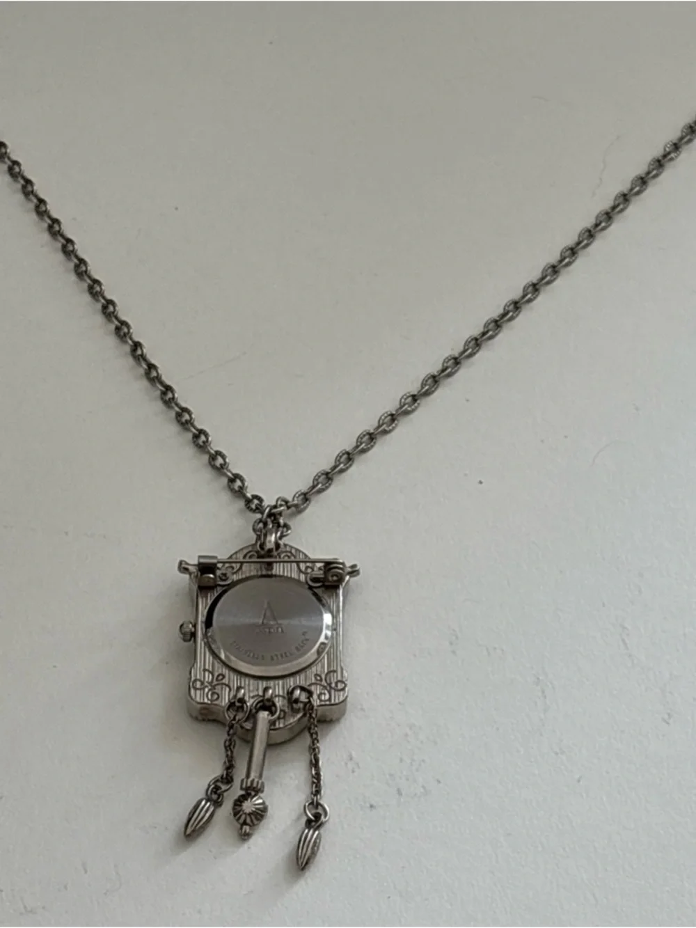 Vintage-Inspired Silver Cuckoo Clock Pendant Necklace - Silver - Picture 13 of 16